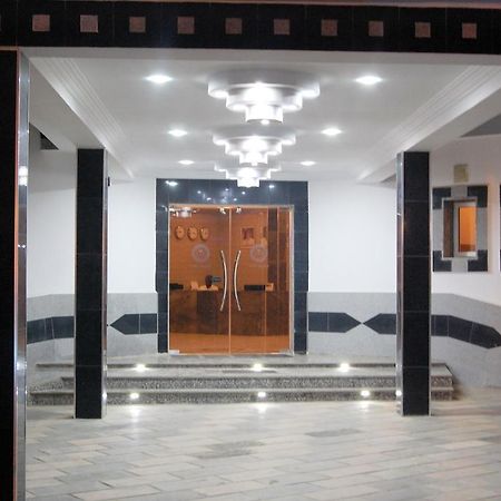 Готель R & K Guest Palace Кано Екстер'єр фото