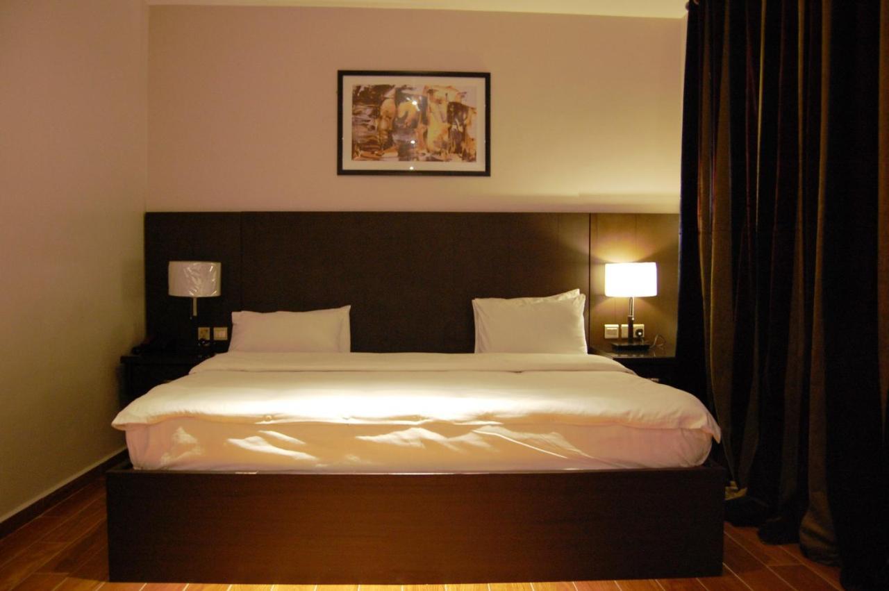 Готель R & K Guest Palace Кано Екстер'єр фото